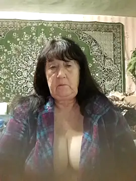 Snapshot of CrystalLime6411 chatting on October 7, 4:48 pm CrystalLime6411 online show from October 7, 4:48 pm