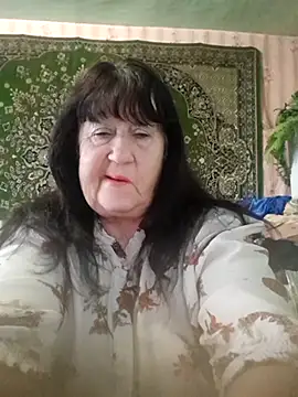 Snapshot of CrystalLime6411 chatting on October 9, 10:46 am CrystalLime6411 online show from October 9, 10:46 am