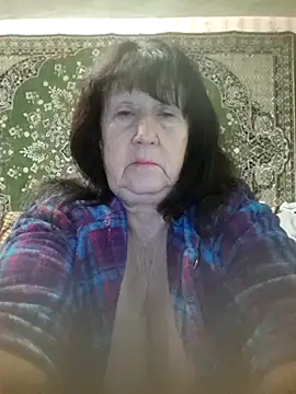 Snapshot of CrystalLime6411 chatting on October 14, 11:16 pm CrystalLime6411 online show from October 14, 11:16 pm