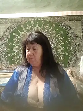 Snapshot of CrystalLime6411 chatting on October 29, 6:09 pm CrystalLime6411 online show from October 29, 6:09 pm