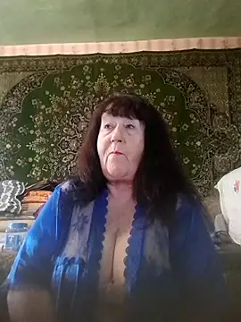 Snapshot of CrystalLime6411 chatting on November 21, 10:03 am CrystalLime6411 online show from November 21, 10:03 am