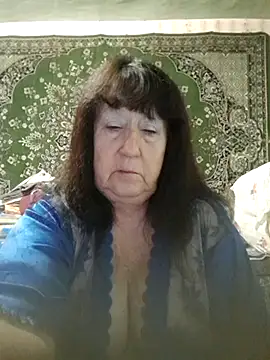 Snapshot of CrystalLime6411 chatting on November 21, 10:19 pm CrystalLime6411 online show from November 21, 10:19 pm