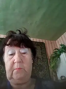 Snapshot of CrystalLime6411 chatting on November 22, 12:15 pm CrystalLime6411 online show from November 22, 12:15 pm