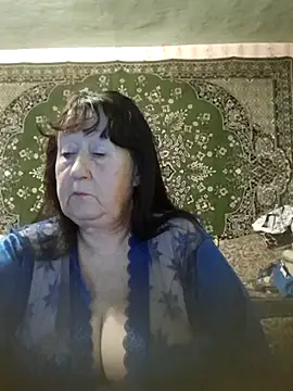 Snapshot of CrystalLime6411 chatting on November 27, 5:48 pm CrystalLime6411 online show from November 27, 5:48 pm