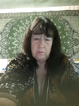 Snapshot of CrystalLime6411 chatting on November 29, 5:10 am CrystalLime6411 online show from November 29, 5:10 am