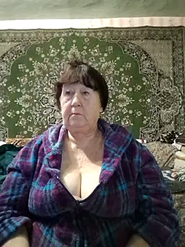 Snapshot of CrystalLime6411 chatting on December 1, 12:10 pm CrystalLime6411 online show from December 1, 12:10 pm