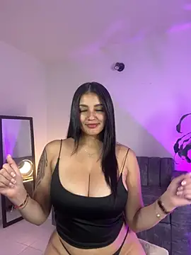 Snapshot of Julieta92_ chatting on October 14, 11:05 pm Julieta92 online show from October 14, 11:05 pm