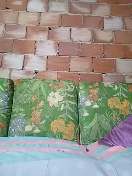 Snapshot of jojo1986No chatting on October 16, 6:09 pm jojo1986No online show from October 16, 6:09 pm