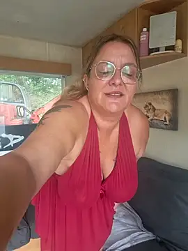 Misspapillon1840 online show from September 20, 7:42 am