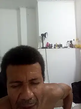 Snapshot of moreno25centimetro chatting on September 18, 1:18 am moreno25centimetro online show from September 18, 1:18 am