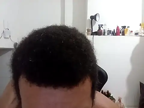 Snapshot of moreno25centimetro chatting on October 7, 8:22 am moreno25centimetro online show from October 7, 8:22 am