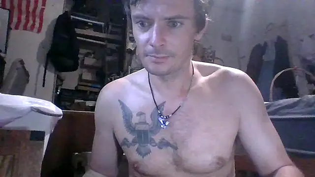 Snapshot of RichardW chatting on October 26, 3:01 am RichardW online show from October 26, 3:01 am