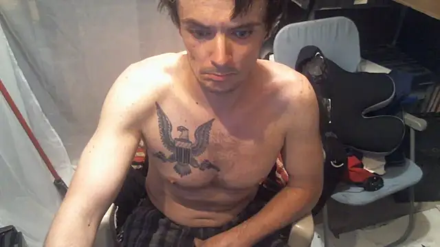 Snapshot of RichardW chatting on June 24, 2:38 pm RichardW online show from June 24, 2:38 pm