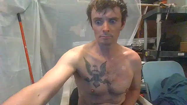 Snapshot of RichardW chatting on June 28, 2:50 am RichardW online show from June 28, 2:50 am