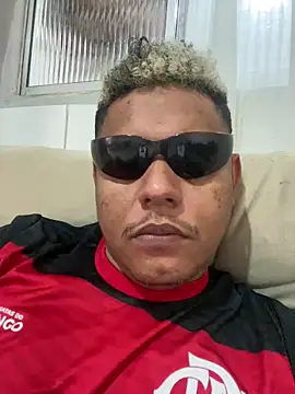 Snapshot of Nillsobluyy chatting on December 21, 4:03 pm Nillsobluyy online show from December 21, 4:03 pm