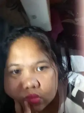 Snapshot of urhottychubbypinay chatting on February 8, 11:13 am urhottychubbypinay online show from February 8, 11:13 am