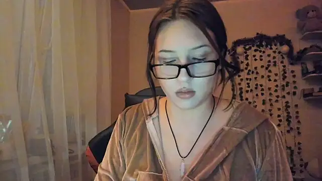 Snapshot of Stephanie_Hills chatting on January 15, 7:17 pm Stephanie Hills online show from January 15, 7:17 pm