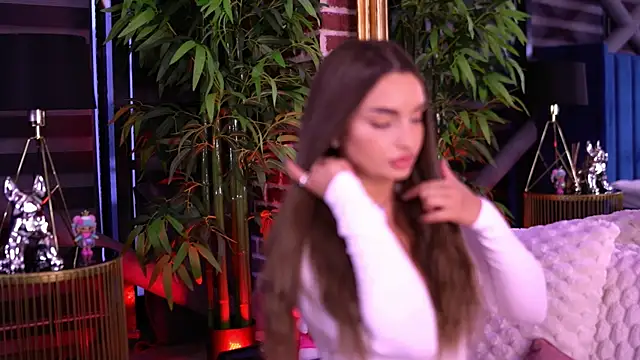 MillaSerene online show from January 19, 6:06 am