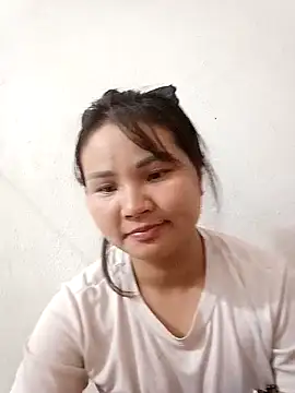 Heulwen-22 online show from October 30, 9:15 pm