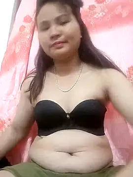 Heulwen-22 online show from November 5, 4:40 pm