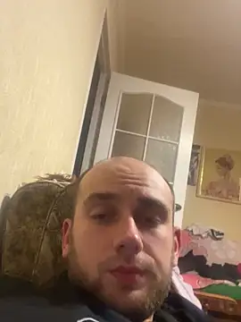 Snapshot of LuckyGirlfriends chatting on October 18, 8:20 pm LuckyGirlfriends online show from October 18, 8:20 pm