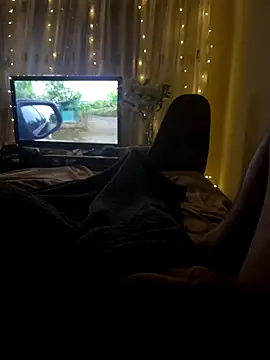 LuckyGirlfriends online show from November 23, 9:03 pm