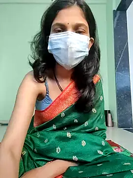 Shivani2002 online show from January 10, 1:51 am