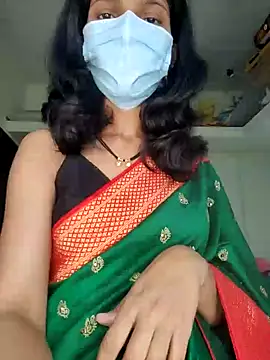 Shivani2002 online show from March 30, 8:48 am