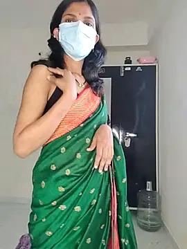 Shivani2002 online show from April 8, 9:20 am