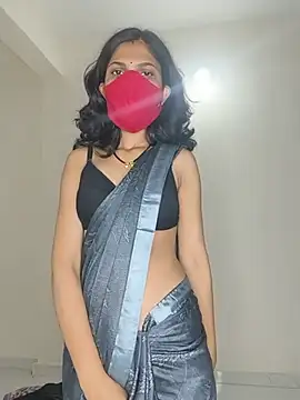 Shivani2002 online show from July 10, 4:20 pm