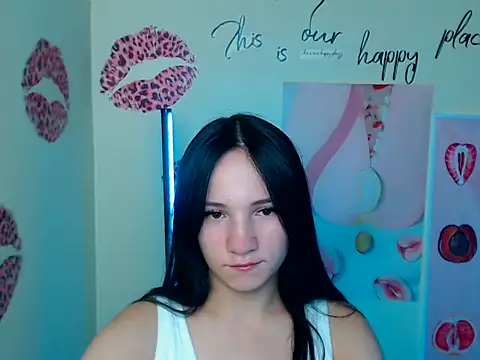 Snapshot of Em7MaA chatting on September 21, 8:32 pm Em7MaA online show from September 21, 8:32 pm