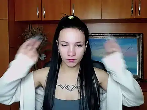 Snapshot of Em7MaA chatting on October 3, 6:21 am Em7MaA online show from October 3, 6:21 am