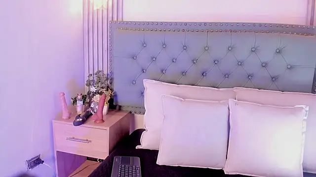 Snapshot of ValeriaJulio_ chatting on October 29, 7:26 pm ValeriaJulio online show from October 29, 7:26 pm