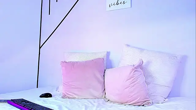 Snapshot of BianncaRibeiro chatting on September 29, 1:49 pm BianncaRibeiro online show from September 29, 1:49 pm