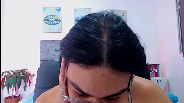 Snapshot of dirty_model chatting on September 15, 3:17 am dirty model online show from September 15, 3:17 am