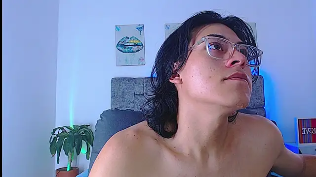 Snapshot of dirty_model chatting on September 15, 10:21 pm dirty model online show from September 15, 10:21 pm