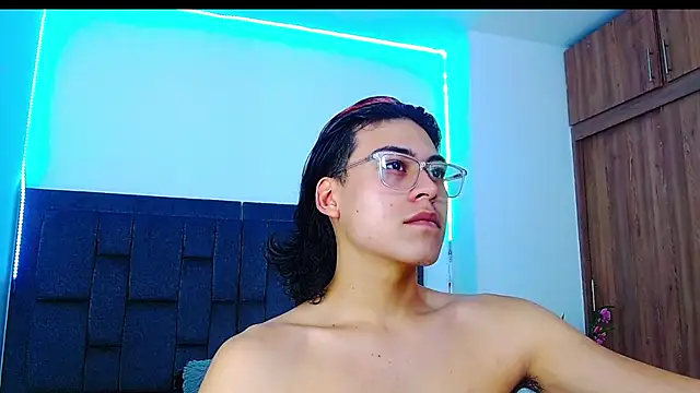 Snapshot of dirty_model chatting on September 26, 11:42 pm dirty model online show from September 26, 11:42 pm