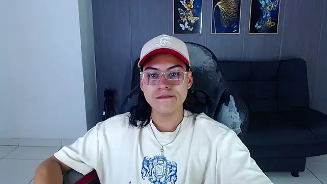 dirty model online show from February 18, 10:06 pm