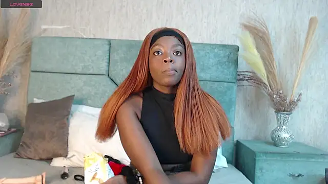 Snapshot of OliviaGarciaa chatting on October 11, 9:02 pm OliviaGarciaa online show from October 11, 9:02 pm