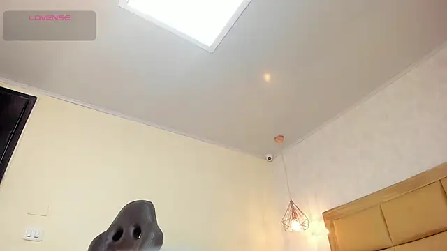 MELISSAROUGE online show from April 16, 7:36 pm