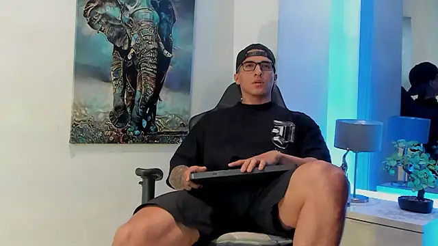 Dash Bukoski online show from February 12, 11:38 am