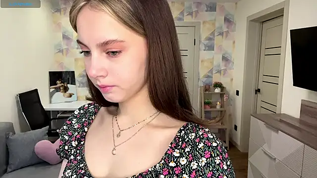 NylaNadler online show from February 15, 6:10 am