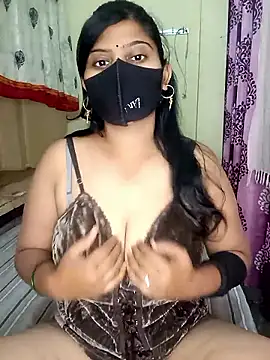 reena502 online show from February 8, 1:09 am