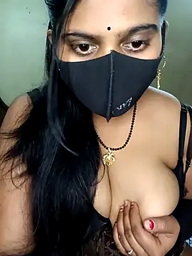 reena502 online show from April 18, 5:00 am