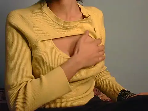 imaila18 online show from January 9, 7:00 am