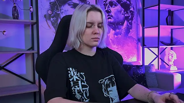 BethanyCloud online show from January 15, 5:23 am