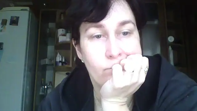 Amandda  online show from March 27, 6:08 am