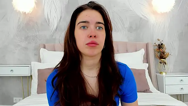 KimberlyBond online show from October 6, 3:09 pm