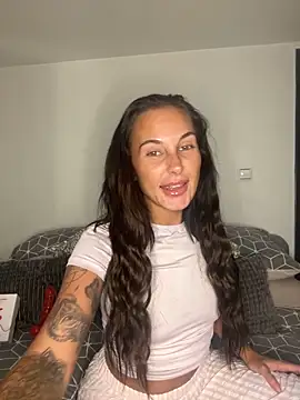 Snapshot of Rosieredxox chatting on September 9, 6:07 pm Rosieredxox online show from September 9, 6:07 pm