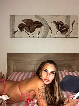 Snapshot of Rosieredxox chatting on November 7, 7:47 pm Rosieredxox online show from November 7, 7:47 pm